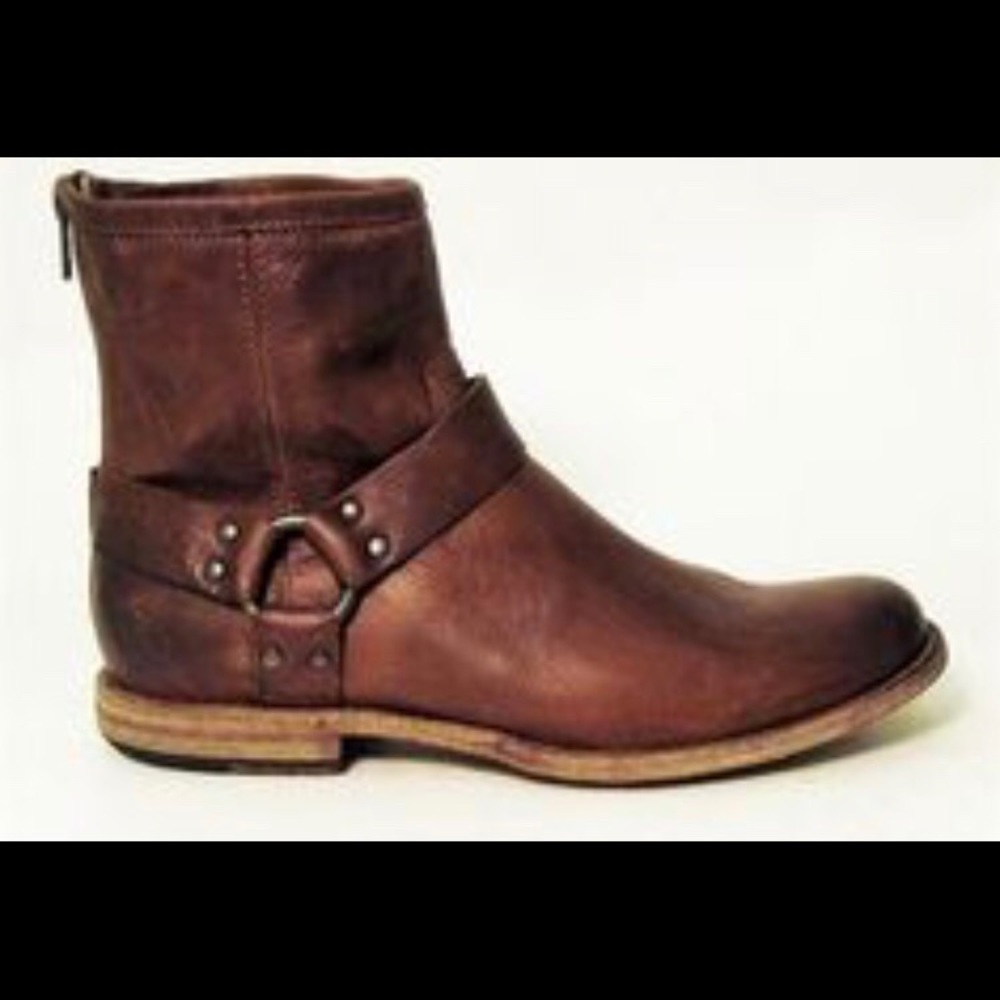 FRYE Unisex Brown Distressed Slip On Harness Boot